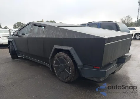 2024 Tesla Cybertruck All-Wheel Drive from USA, damaged, VIN 7G2CEHEDXRA000654